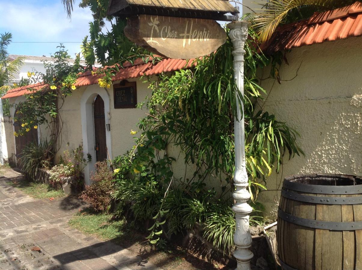 Chez Henri Hotel Pointe D'Esny Ngoại thất bức ảnh